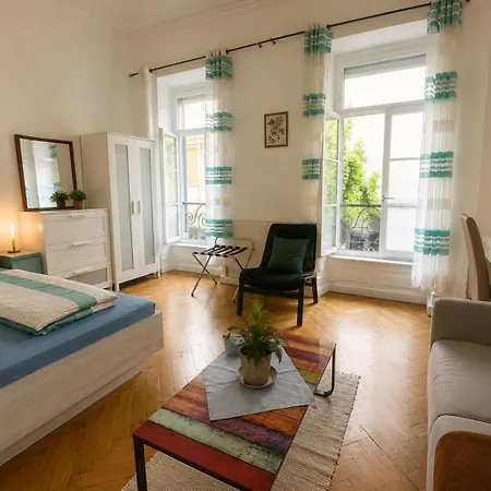 Appartement Kueche & Bad Gemeinsam Baden-Baden
